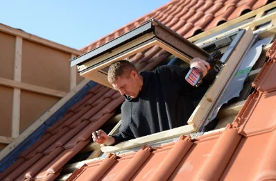 Pose de fenêtres de toit Velux à Coudehard